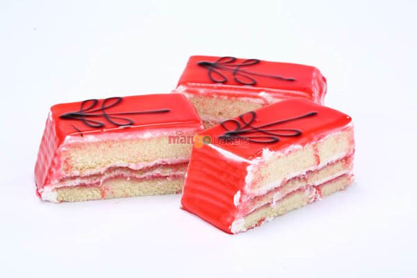Strawberry Roll